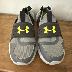 Under Armour Youth 6Y Slip On Athletic Shoes Gray Neon Logo Lightweight Sneakers