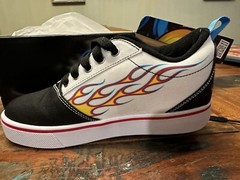 Heelys Pro 20 Flame Print Black And White Skate Shoes Size 4 Youth