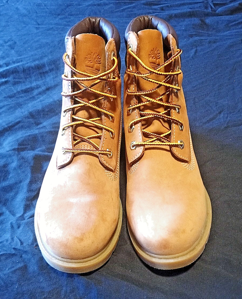 Timberland 6-Inch Wheat Boots Premium Youth 6.5 / Women’s Size 8 – Gently Worn