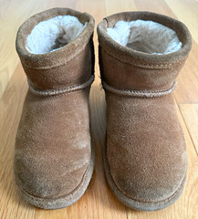 BEARPAW Toddler Brown Suede Lined Ankle Bootie Slip-On US 8 EU 25 UK 7
