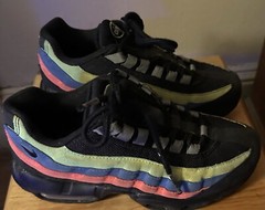 Nike Air Max 95 Grade School 4Y Green Blue Pink Suede