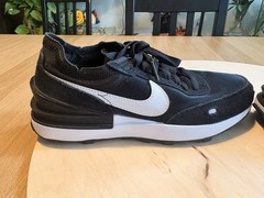 Nike Waffle Size 5
