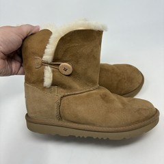 UGG – Bailey Button II „Big Kids“ Sz 3 Girls