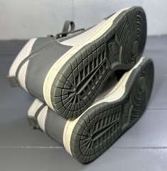 Nike Dunk High SE Retro Size 3.5Y Light Bone Tumbled Grey DM1028 001