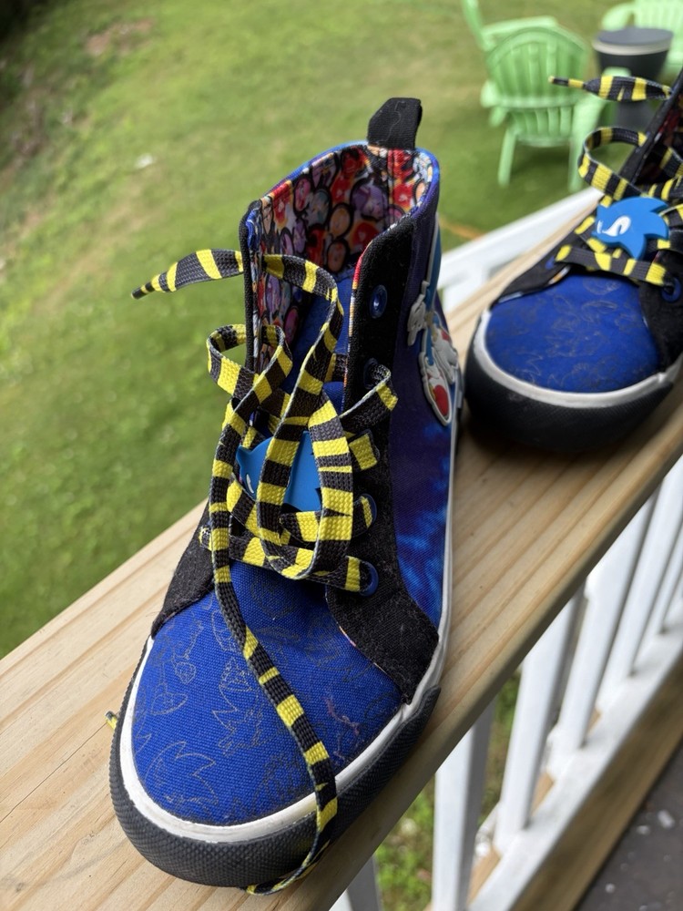 Sonic the Hedgehog High Top Lace-Up Sneakers Blue/Black/Yellow Kids US 3