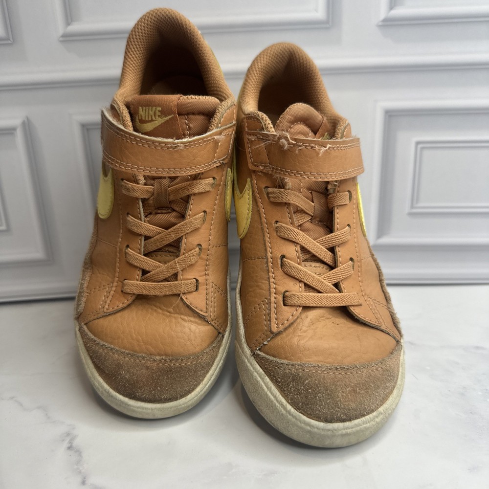 Pre-Pre-loved Nike Blazer Low ’77 Casual Sneakers Amber Brown DA4074-200 GS 1Y