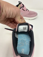 On Cloud Play Kids Zephyr Hook & Loop Sneakers White Pink Size 1K Toddler NEW