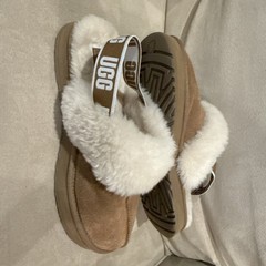 UGG FUNKETTE SLINGBACK SLIPPER ‚CHESTNUT‘ (kids). 1130395K. Size 6.