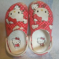 Crocs Hello Kitty Clogs Red Pink Polka Dots Kids Size 11 C Pre School Toddlers