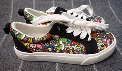 Nintendo Super Mario Bros Ground Up Sneakers Shoes Unisex Kid’s Size 1 – NEW