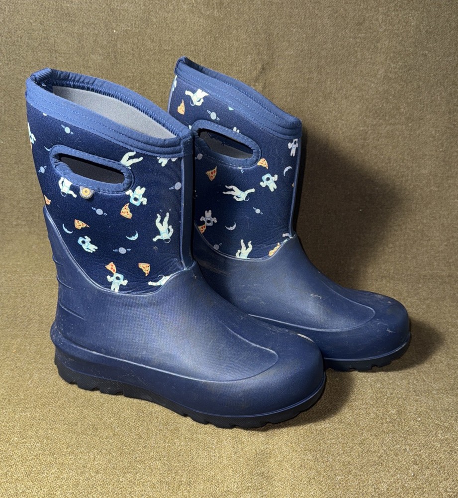 Bogs Winter Classic Boots Space Pizza Youth Kids Boy Size 6