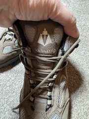 Vasque Breeze waterproof hiking boots Youth Size 4 M