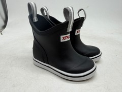 Xtratuf Ankle Deck Boots Youth Kids Black White Round Toe Pull On Waterproof – 7