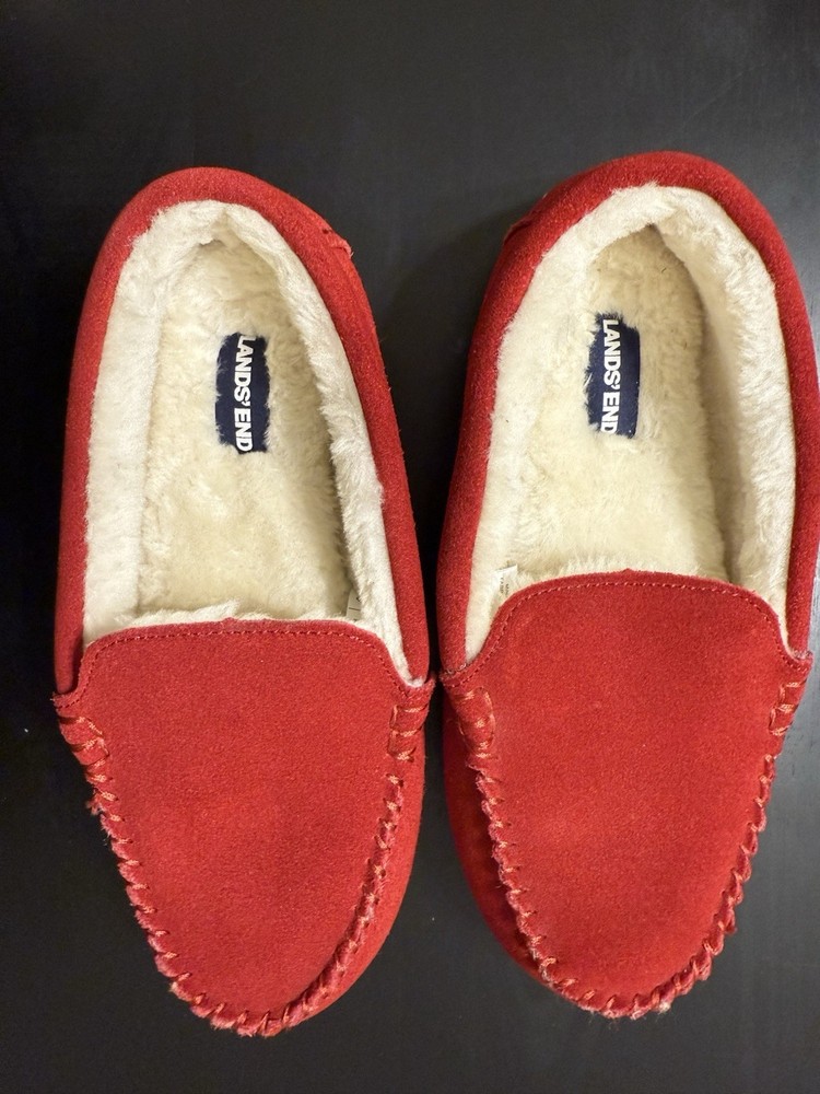 Lands End Youth Slippers Size 3M Suede Leather Moccasin Fur Lined Red EC