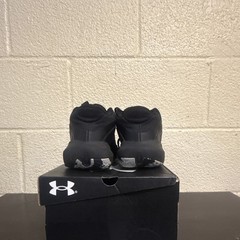 Under Armour Lockdown 7 7Y Black White Lace Up Low Top Basketball Sneaker
