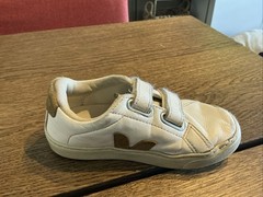 VEJA Small Esplar Hook & Loop Sneakers Youth Size 12