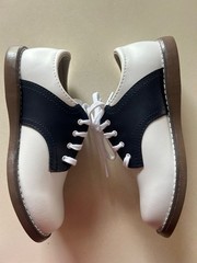Footmates Cheer Saddle Oxford Size 13.5 child Navy & White Dress School Uniform