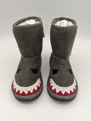 Muk Luks Kid’s Shark Fin Pull On Fashion Boots Size 10