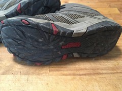 Merrell Kid’s Mid Waterproof Hiking Boot Size 5 M Earth Color