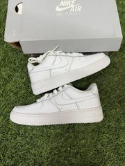 Nike Air Force 1 Low LE Triple White (GS) FV5951-111 Size Youth Boys U.S. 2.5