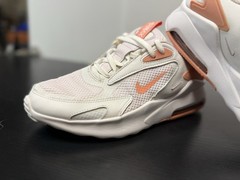 Nike Air Max Bolt Youth 5Y Women 6.5 White Peach Orange Running Shoes CW1626-501