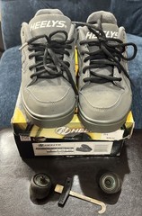 Grey Heelys 5 Youth male size