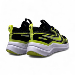 Nike Cosmic Runner GS Black Volt Wolf Grey HM4402-005 Size 6.5Y – NEW W/O BOX