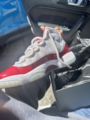 Nike Air Jordan 11 Retro GS Cherry Size 7Y, Model 378038-116