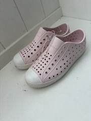 Native Jefferson Kids Shell Pink EVA Slip On Water Shoes Sneakers Round toe 3