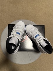 Size 7 (GS) – Jordan 11 High Legend Blue