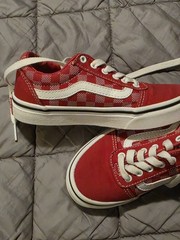 Vans Off The Wall Shoes Red and white Sneakers Youth Kids Size 12.5