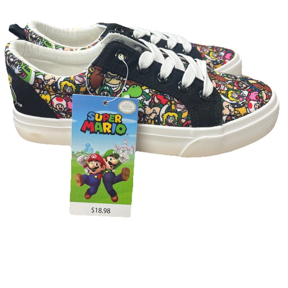 Nintendo Super Mario Bros Ground Up Canvas Sneakers Size 2