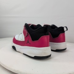 Nike AIR JORDAN MAX AURA 3 PS WHITE VERY BERRY Sz 12C Red White Black Gym Shoes