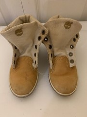 Timberland Classic Premium Wheat Leather 100% Waterproof Boots For kids Size 8