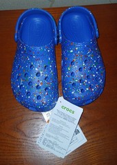 Crocs Classic Paint Splatter Blue Multicolor Unisex Kids Clog Sandals Size 2