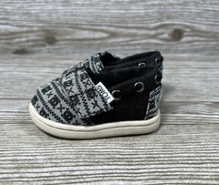 TOMS Black Gray Skull and Crossbone Tiny Toddler Shoes Size US Toddler 2
