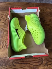 Nike ReactX Rejuven8 GS Green Strike IF1746 300 Size 5Y *No Lid* Grinch Green