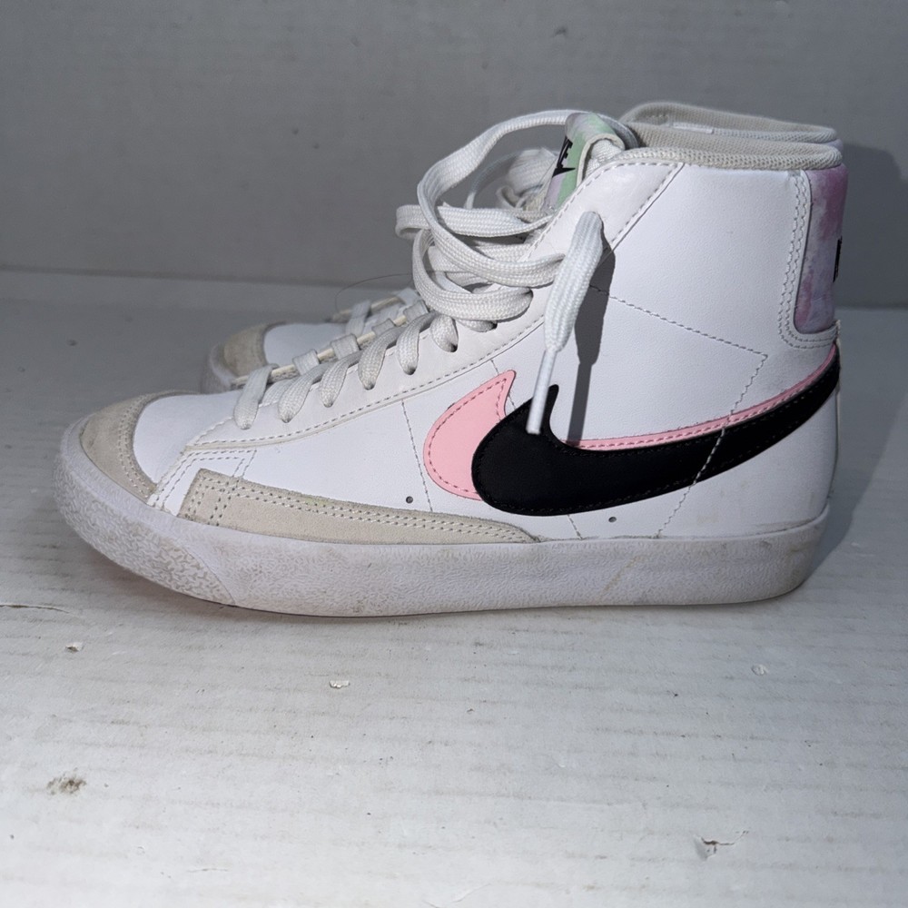 Nike Blazer Mid ’77 SE ‚Double Swoosh White Arctic Punch DD1847-101 Youth 4.5Y