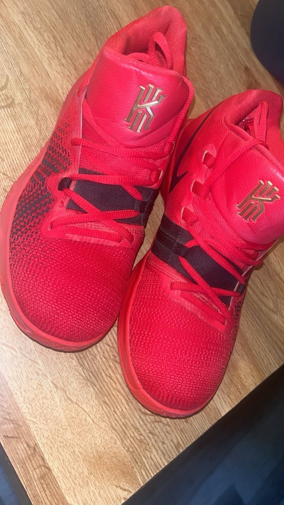 Nike Kyrie Irving Flytrap University Red/Black Mesh Youth US 7 EU 40
