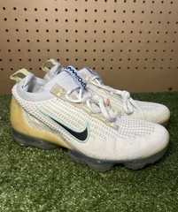 Nike Vapormax DQ7758-100 2021 Flyknit Youth Size 6Y Women’s Size 7.5