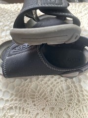 Keen Knotch River Size 8 Open Toe Sandal Black Arch Support Washable Hook &Loop