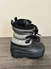 Members Mark Kids Size 7/8 Waterproof Insulated Snow Boots Unisex