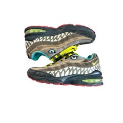 Nike Air Max Sneakers Youth Size 5Y Multi-Color Running Athletic Shoes