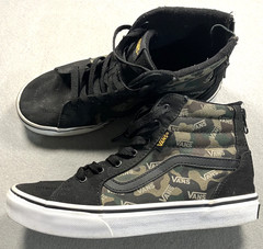 Vans Youth Size 5 Hi-Top Camo Sneakers Zip-Up Back For Easy Entry #2316