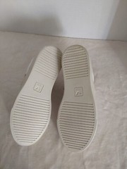 VEJA KIDS V-10 TRAINERS Size 5 White Leather