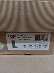 Ugg K Bailey Button Triplet little kid’s style-1962k, Grey, Sz 1