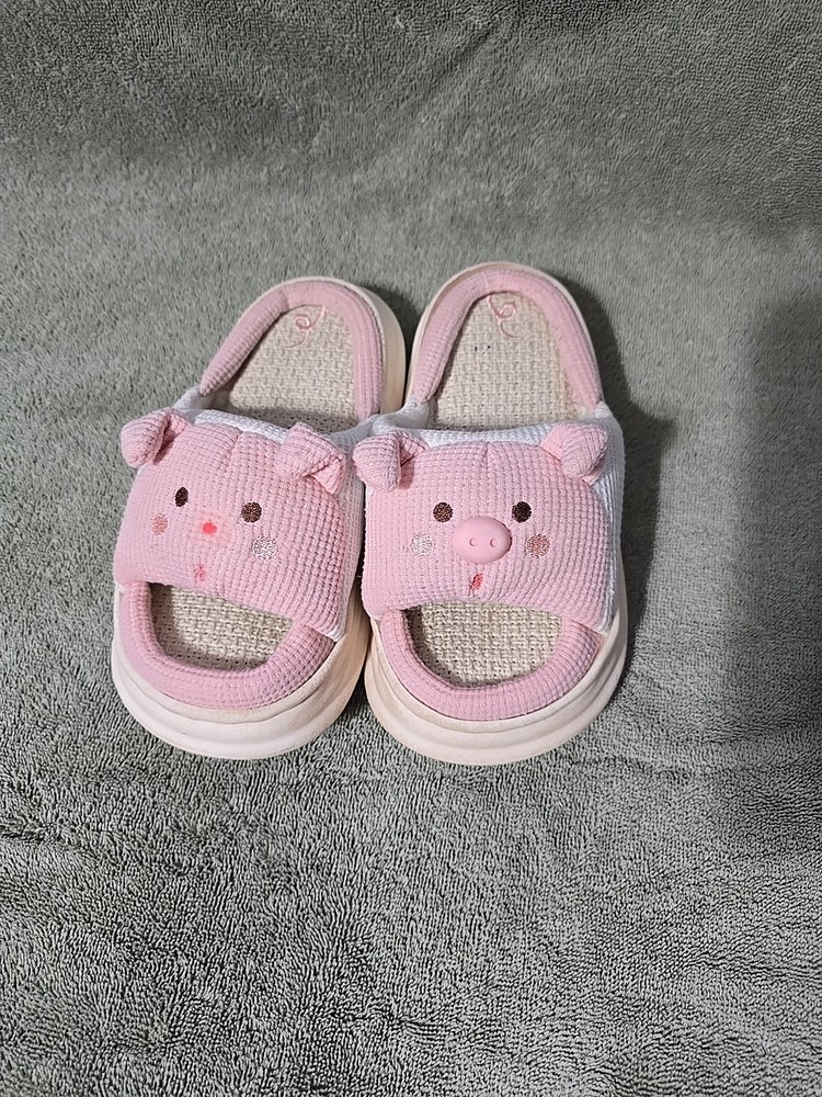 Piggie Slippers EU 30-31