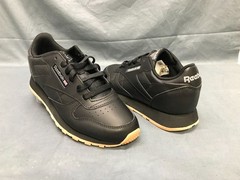 Reebok Kids Classic Leather Casual Sneakers Black Black Gum Size 3 NEW NO BOX!