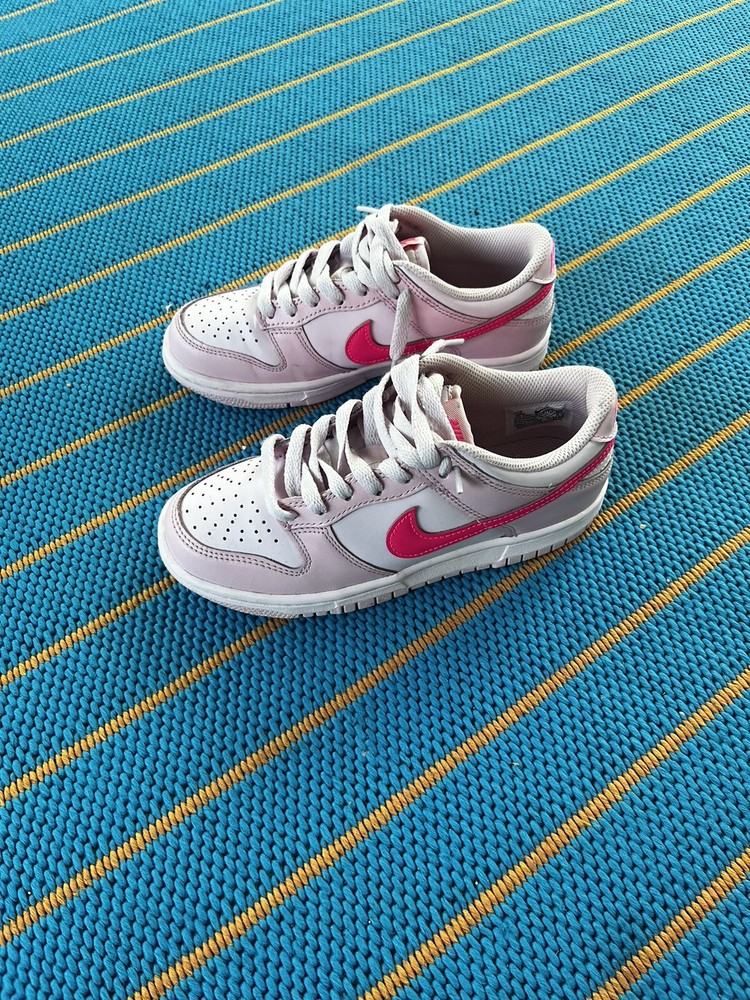Size 3.5 (PS) – Nike Dunk Low Triple Pink