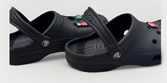 Crocs Classic Clogs Black Size 4 With Authentic Jibbizt Green Croc & Hot Sauce.